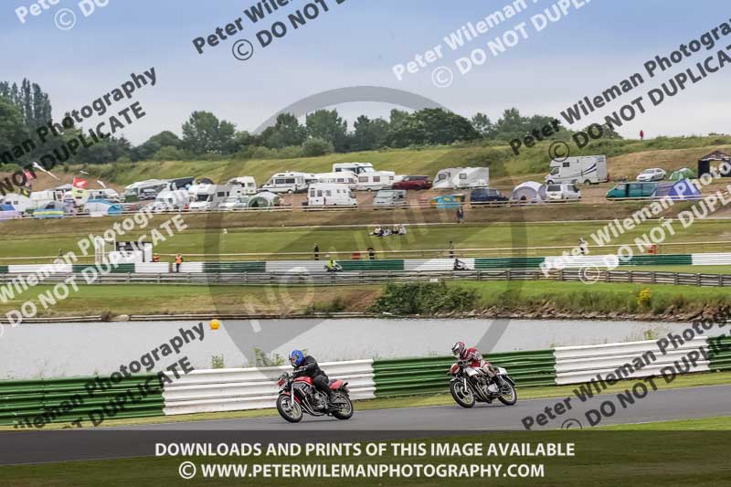 Vintage motorcycle club;eventdigitalimages;mallory park;mallory park trackday photographs;no limits trackdays;peter wileman photography;trackday digital images;trackday photos;vmcc festival 1000 bikes photographs